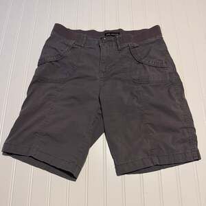 Lee Women's Relaxed Fit Utility Bermuda Cargo Shorts, Grey